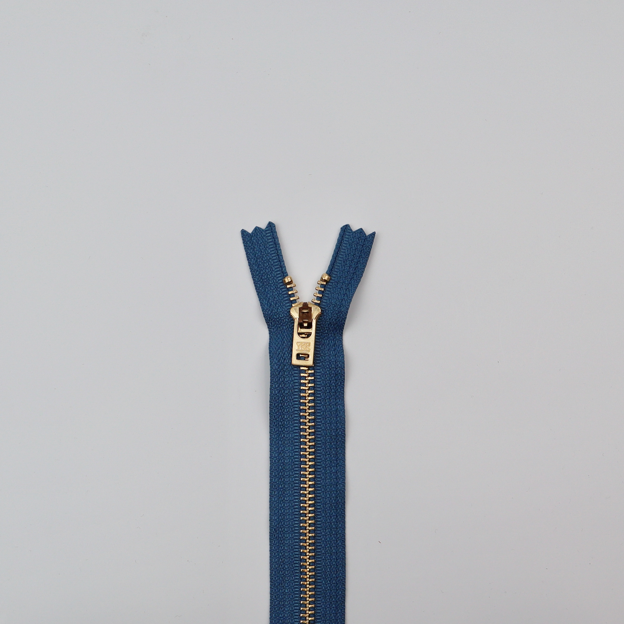 Brass Jean Zipper / Medium Blue