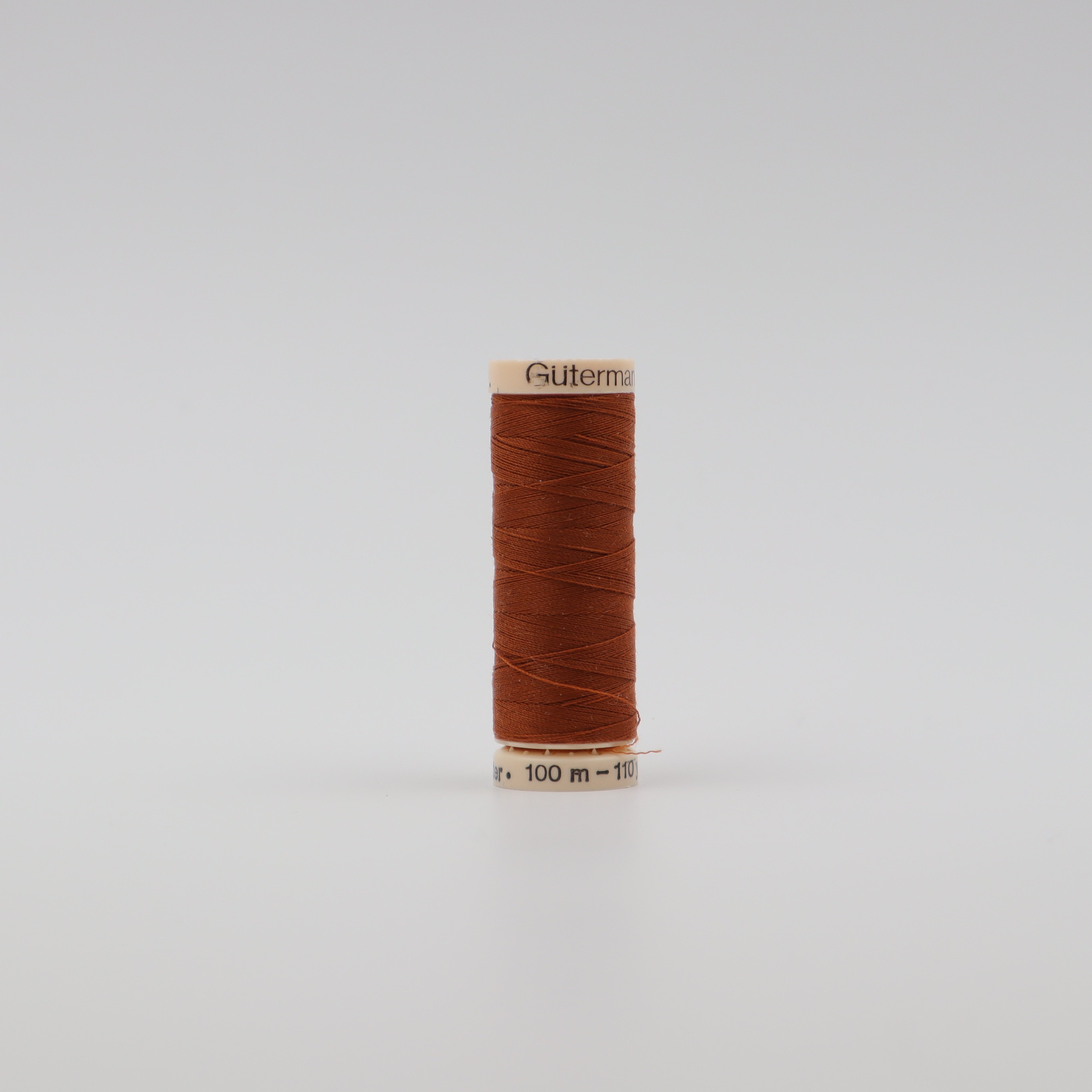 110 Yard Gutermann Thread #476 - #690