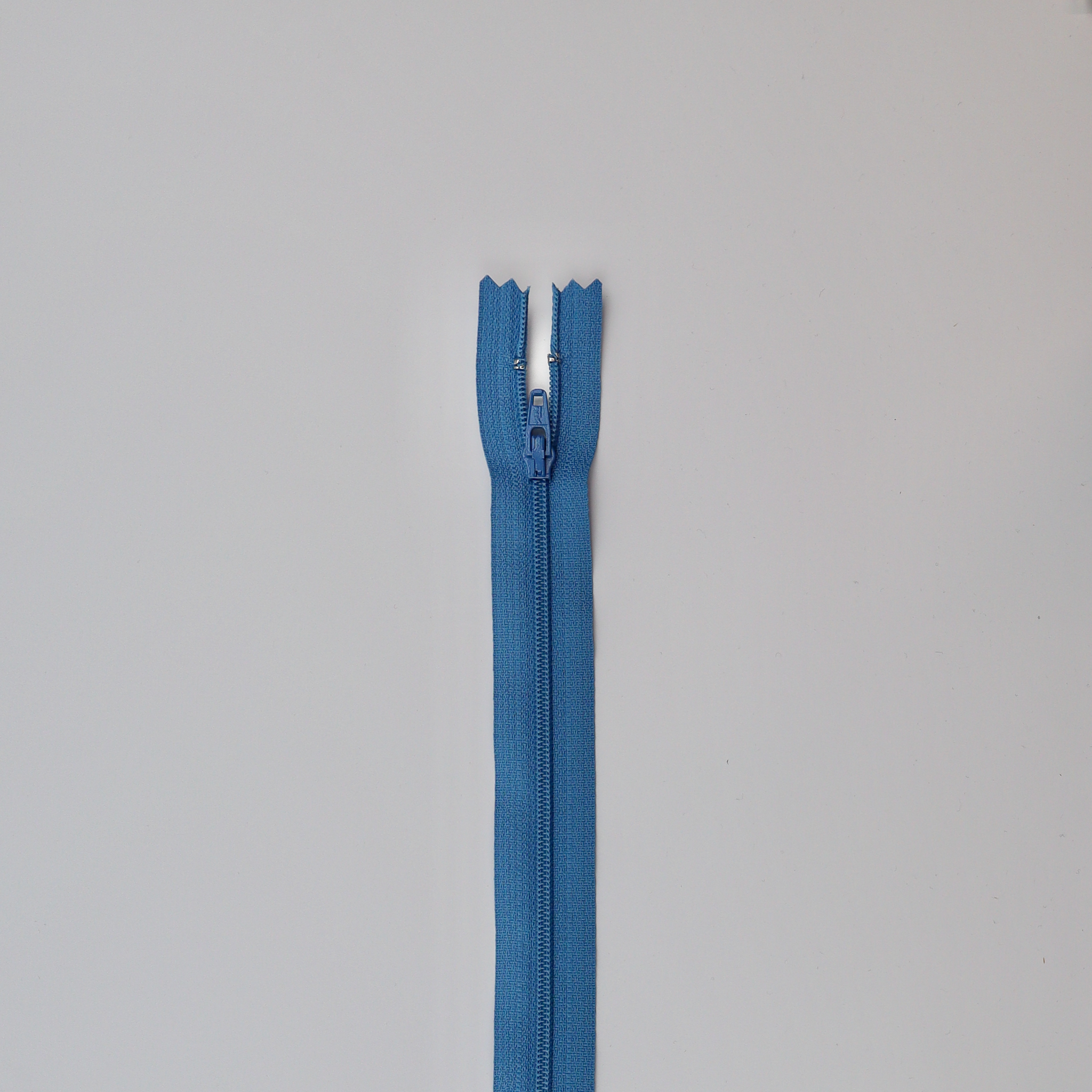 Coil Zipper / Astro Blue