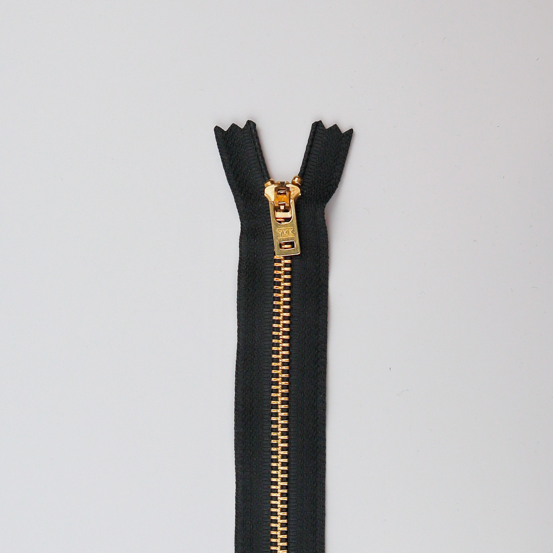 Brass Jean Zipper / Black