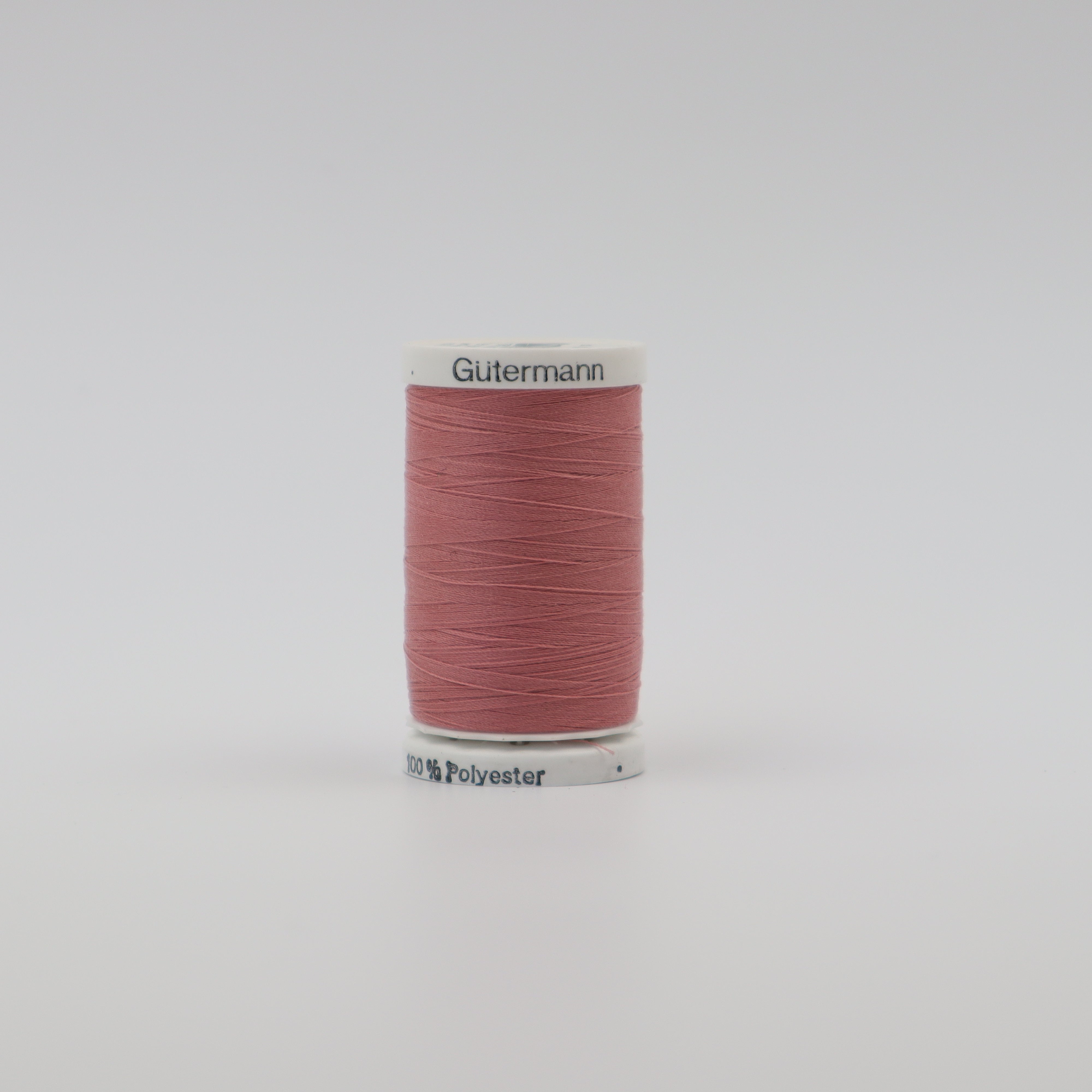 547 Yard Gutermann Thread