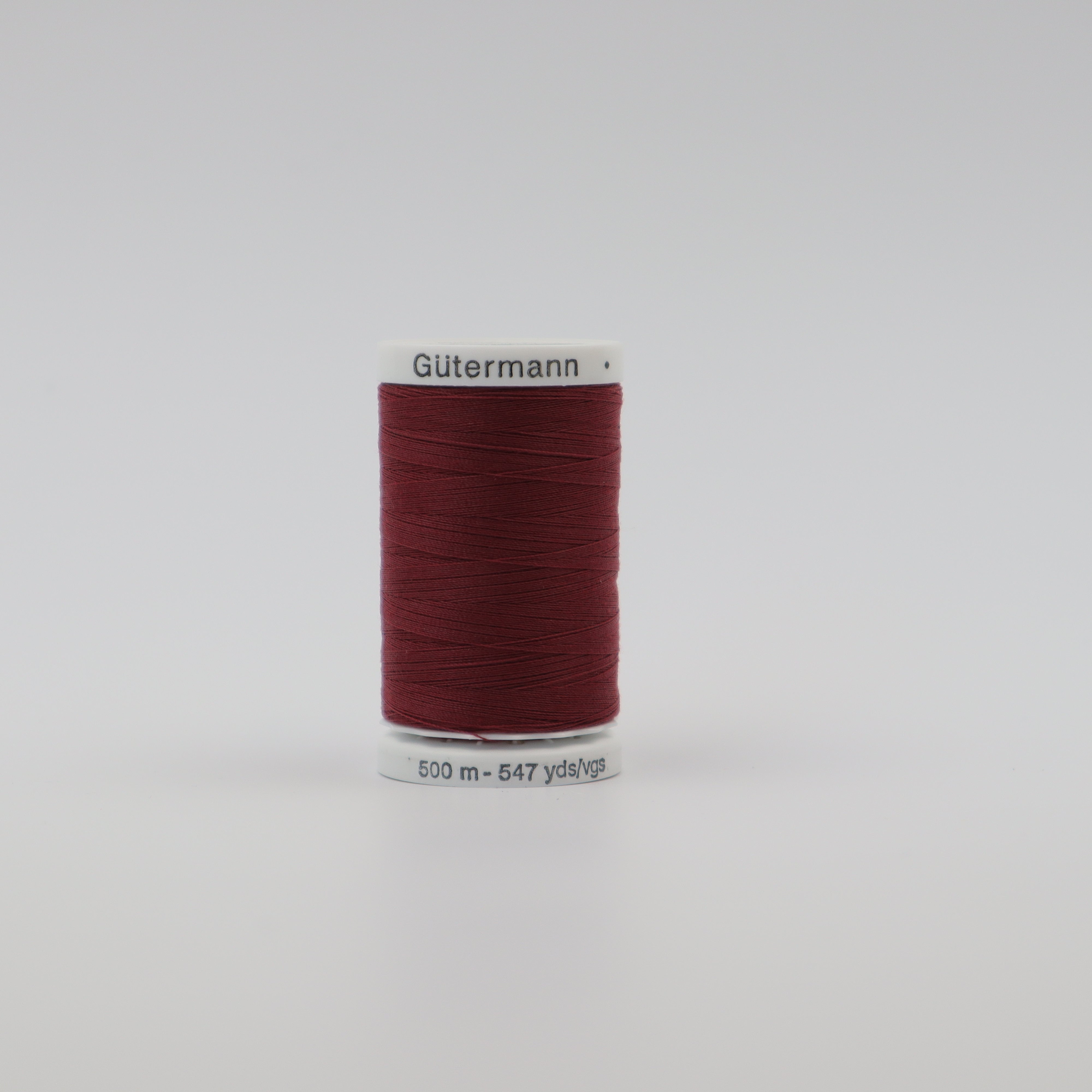 547 Yard Gutermann Thread